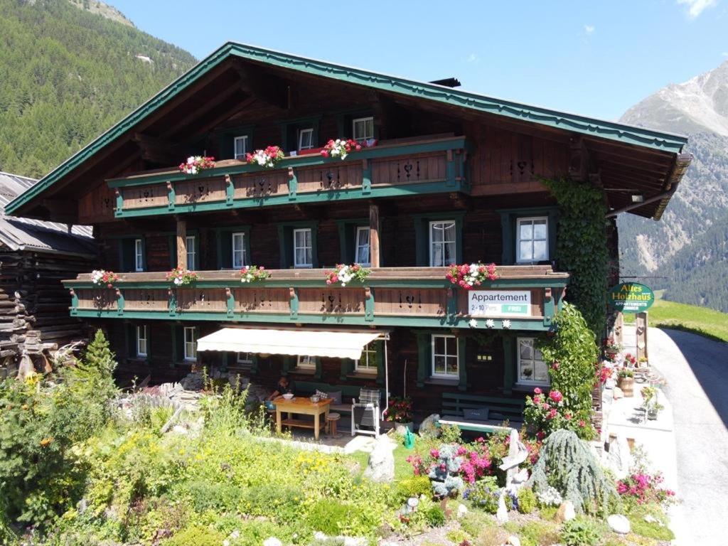 Altes Holzhaus Apartment Solden Luaran gambar